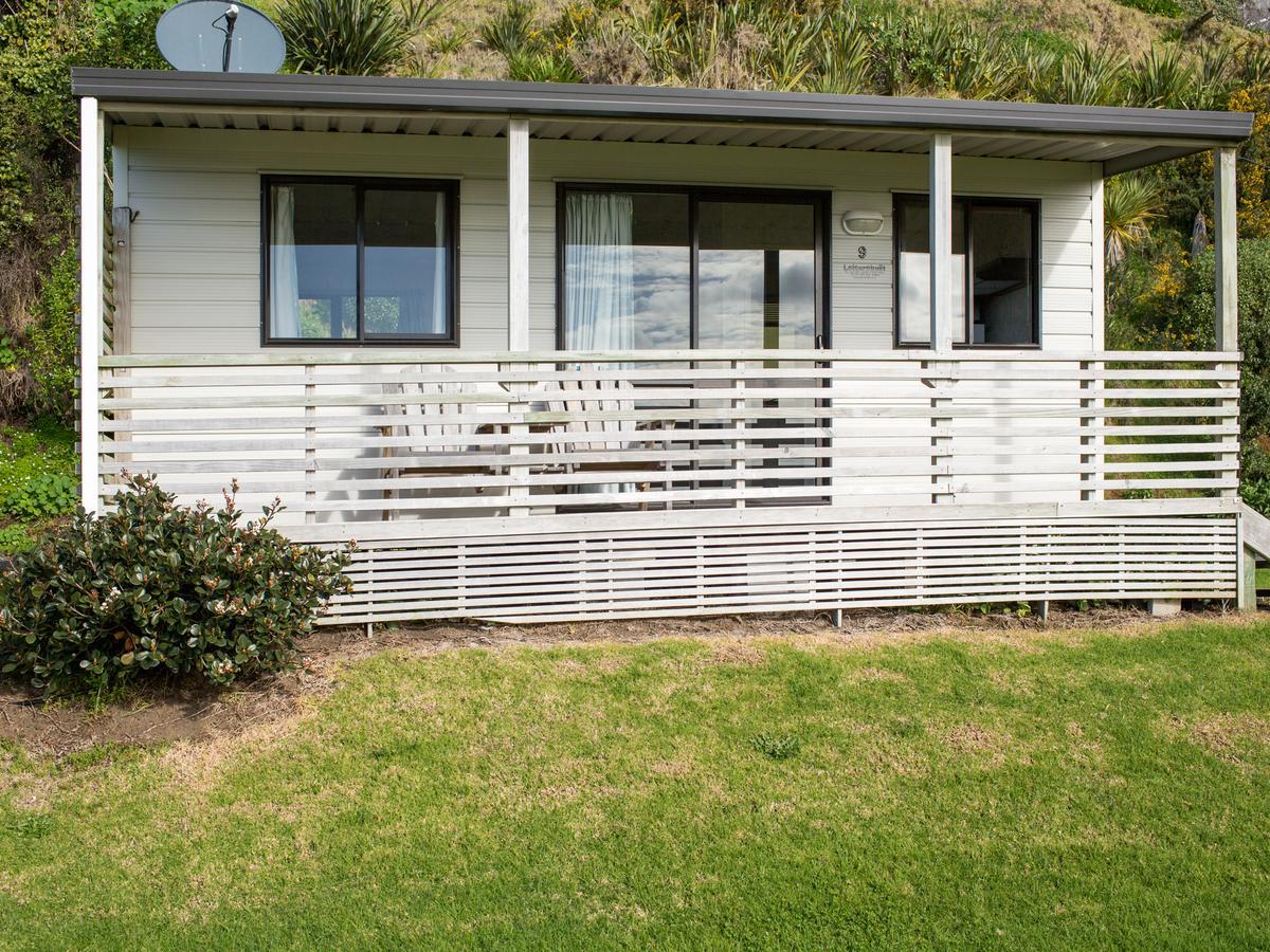 Oakura Beach Holiday Park Екстериор снимка