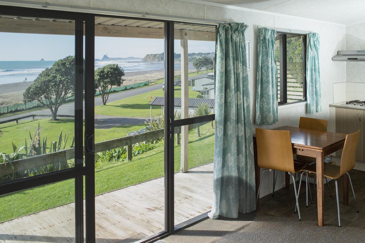 Oakura Beach Holiday Park Екстериор снимка