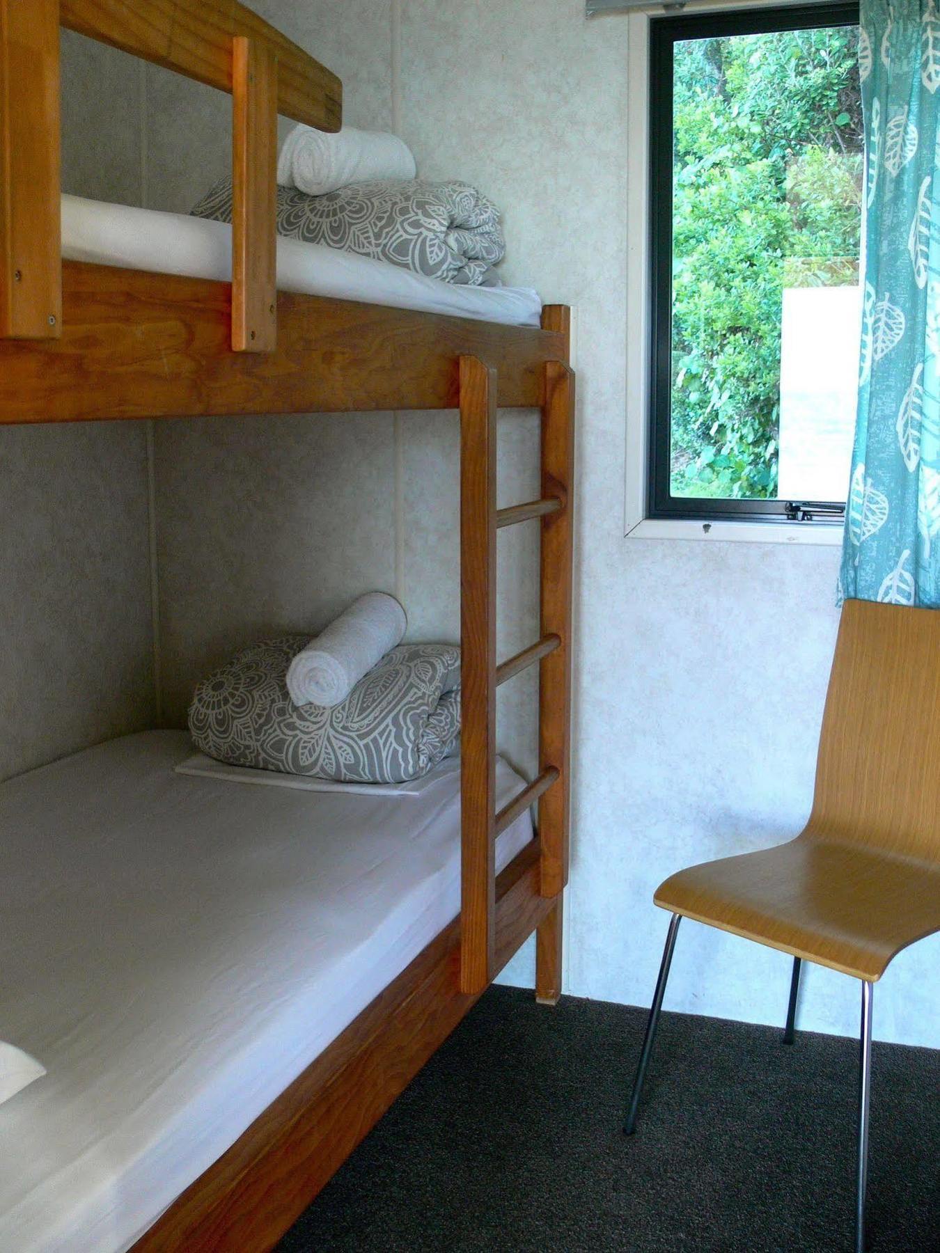 Oakura Beach Holiday Park Екстериор снимка